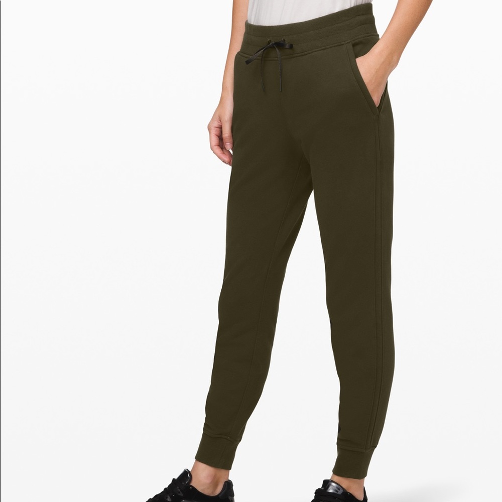 Lululemon warm down joggers, olive green size 6